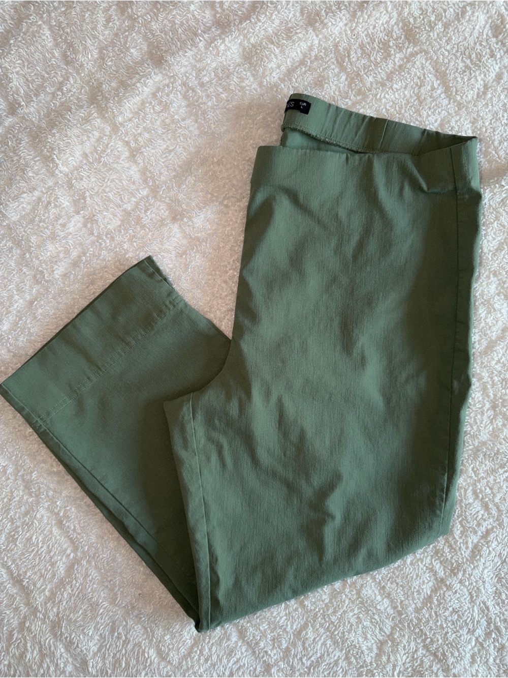 Dunnes Stretch Capri Pants Khaki